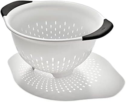 OXO Good Grips 3 QT Plastic Colander