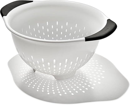 OXO Good Grips 3 QT Plastic Colander