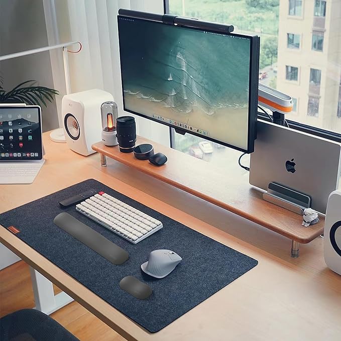 UnivoColors Design-Wave Wrist Rest, Artificial Sheepskin+Memory